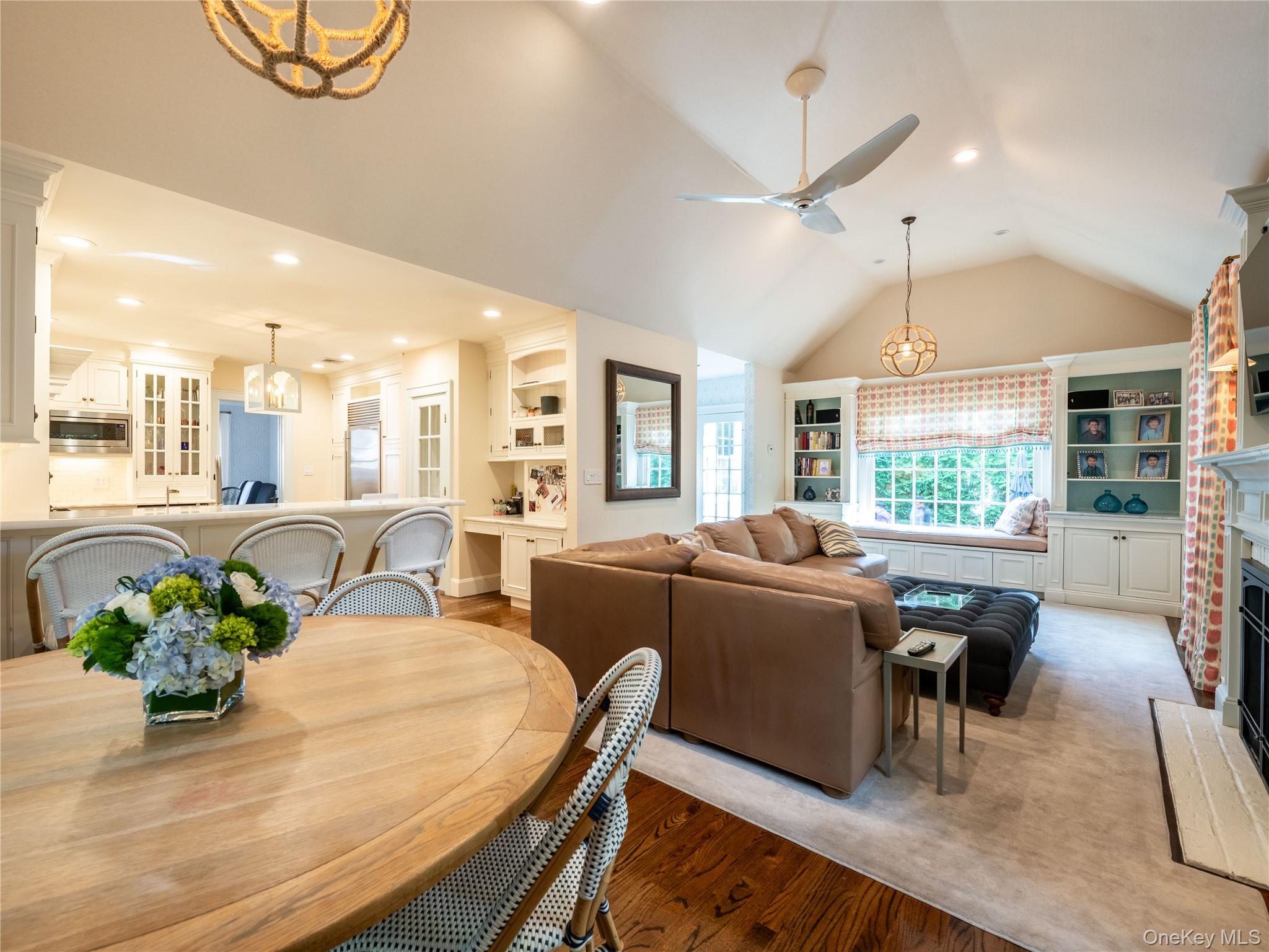 #12 photo, 39 Hawthorne Place, Manhasset , NY 11030