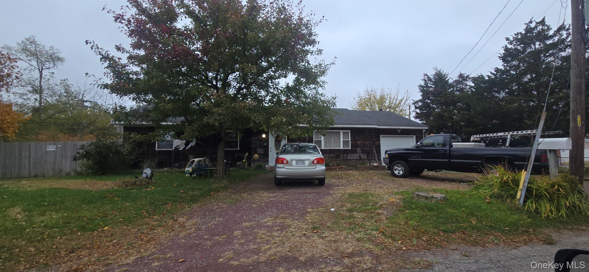 #1 photo, 21 Astoria Road, Mastic Beach , NY 11951