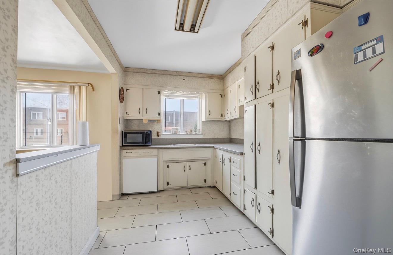 #5 photo, 1721 E 54th Street, Brooklyn , NY 11234