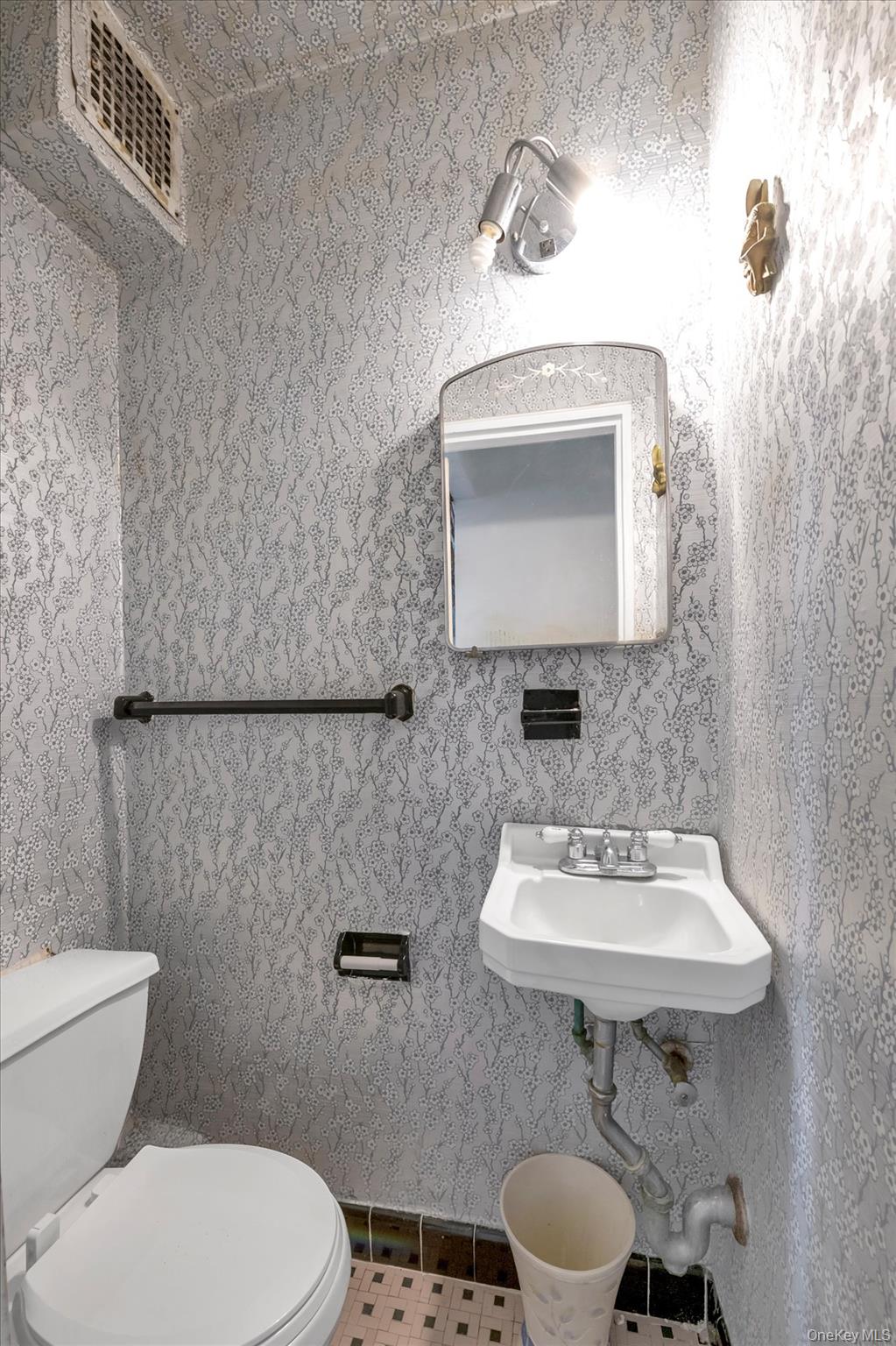 #6 photo, 1721 E 54th Street, Brooklyn , NY 11234