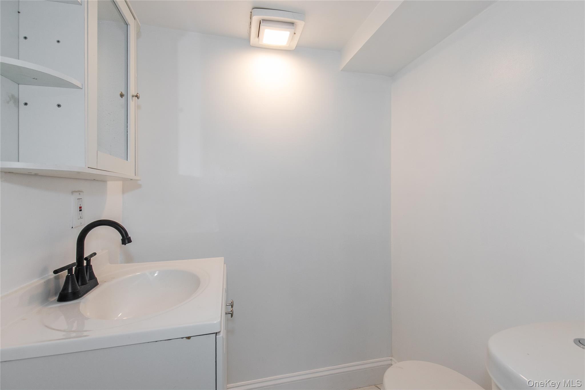 #18 photo, 5814 58th Avenue, كوينز Maspeth , NY 11378