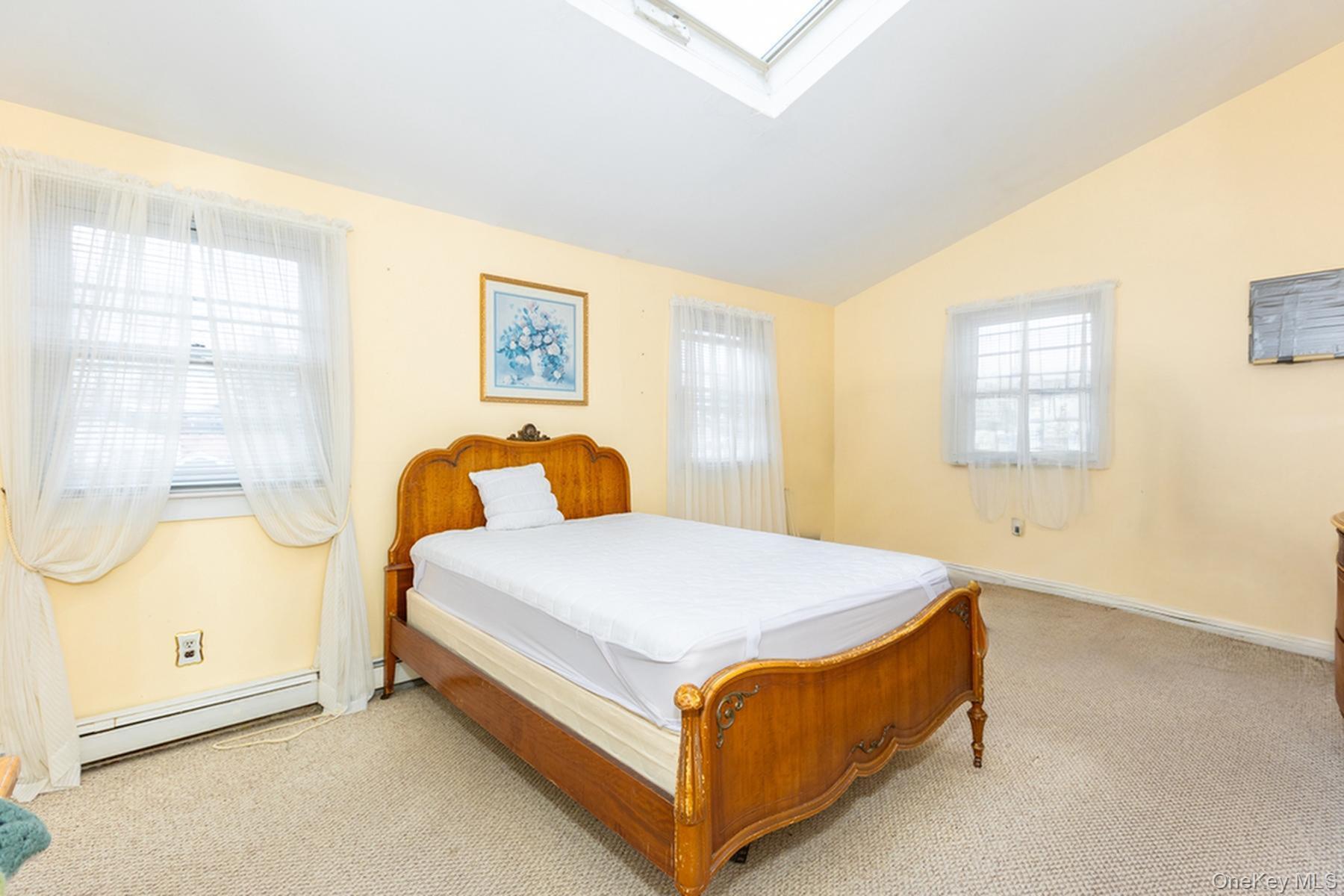 #10 photo, 9 Duffin Avenue, West Islip , NY 11795