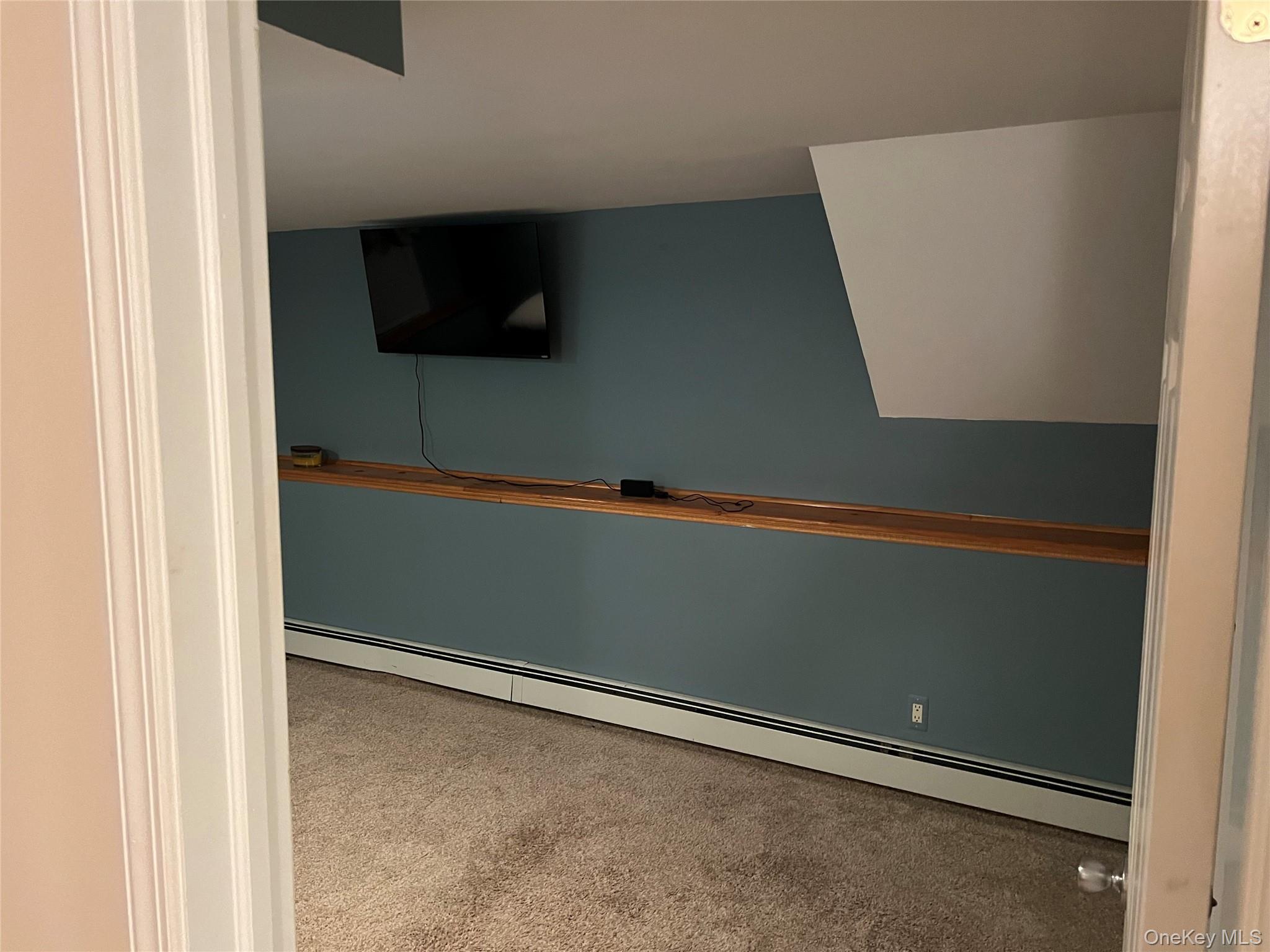 #15 photo, 9 Duffin Avenue, West Islip , NY 11795