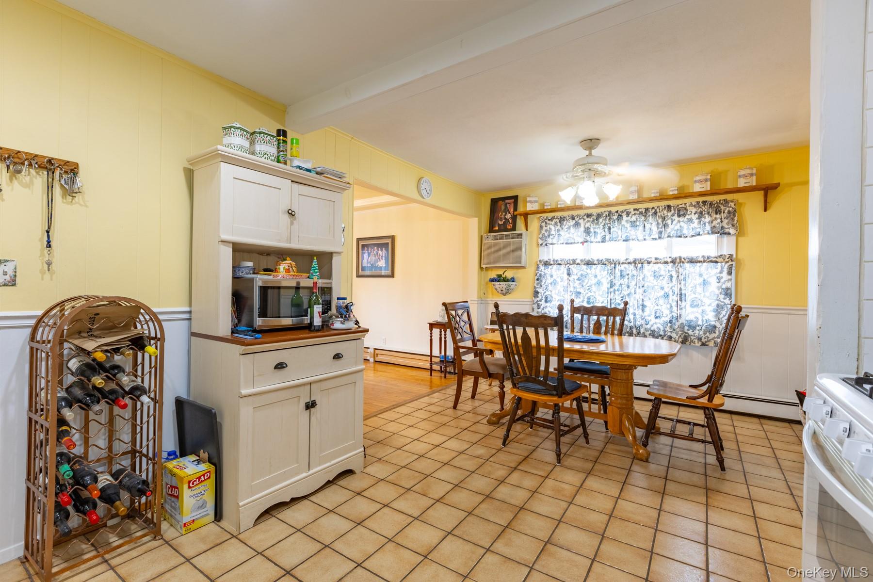 #4 photo, 9 Duffin Avenue, West Islip , NY 11795