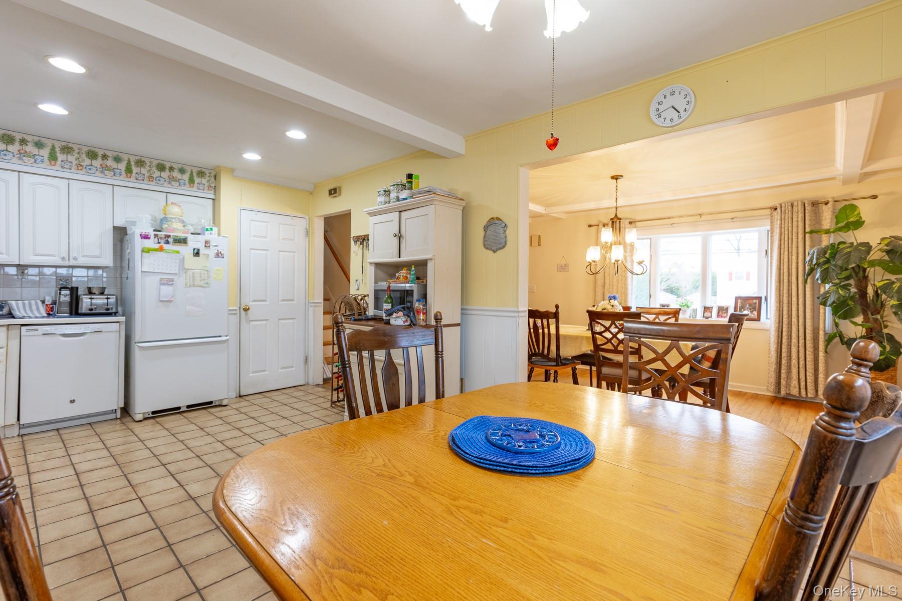 #5 photo, 9 Duffin Avenue, West Islip , NY 11795