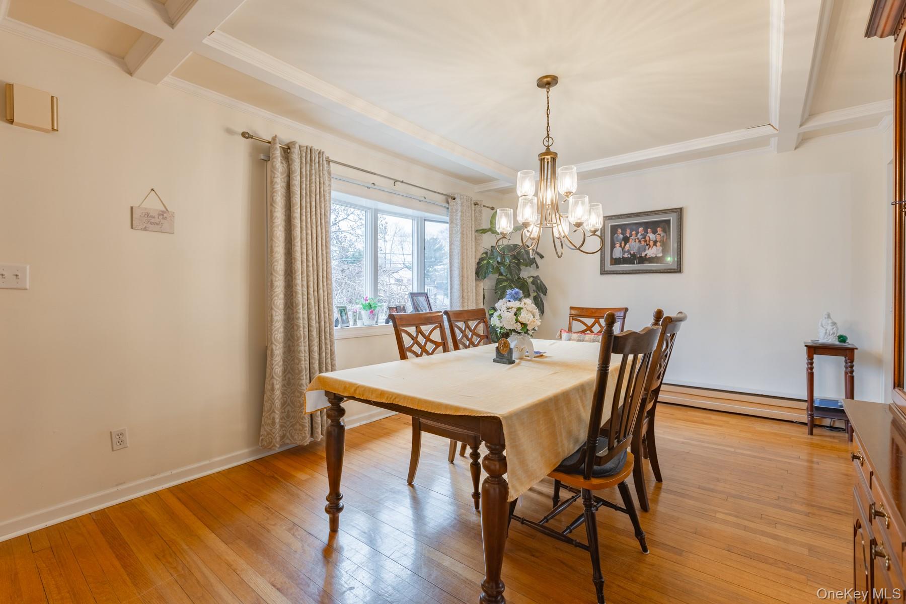 #6 photo, 9 Duffin Avenue, West Islip , NY 11795