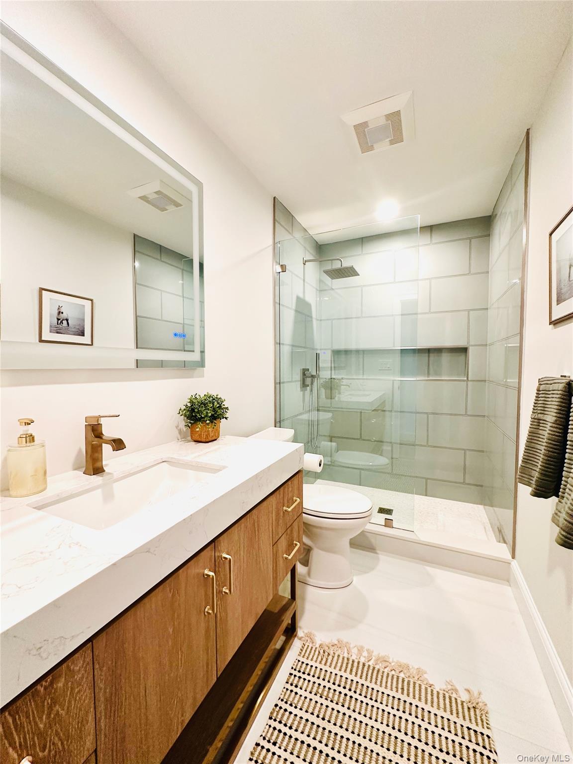 #19 photo, 10 Ginny Lane, Hampton Bays , NY 11946