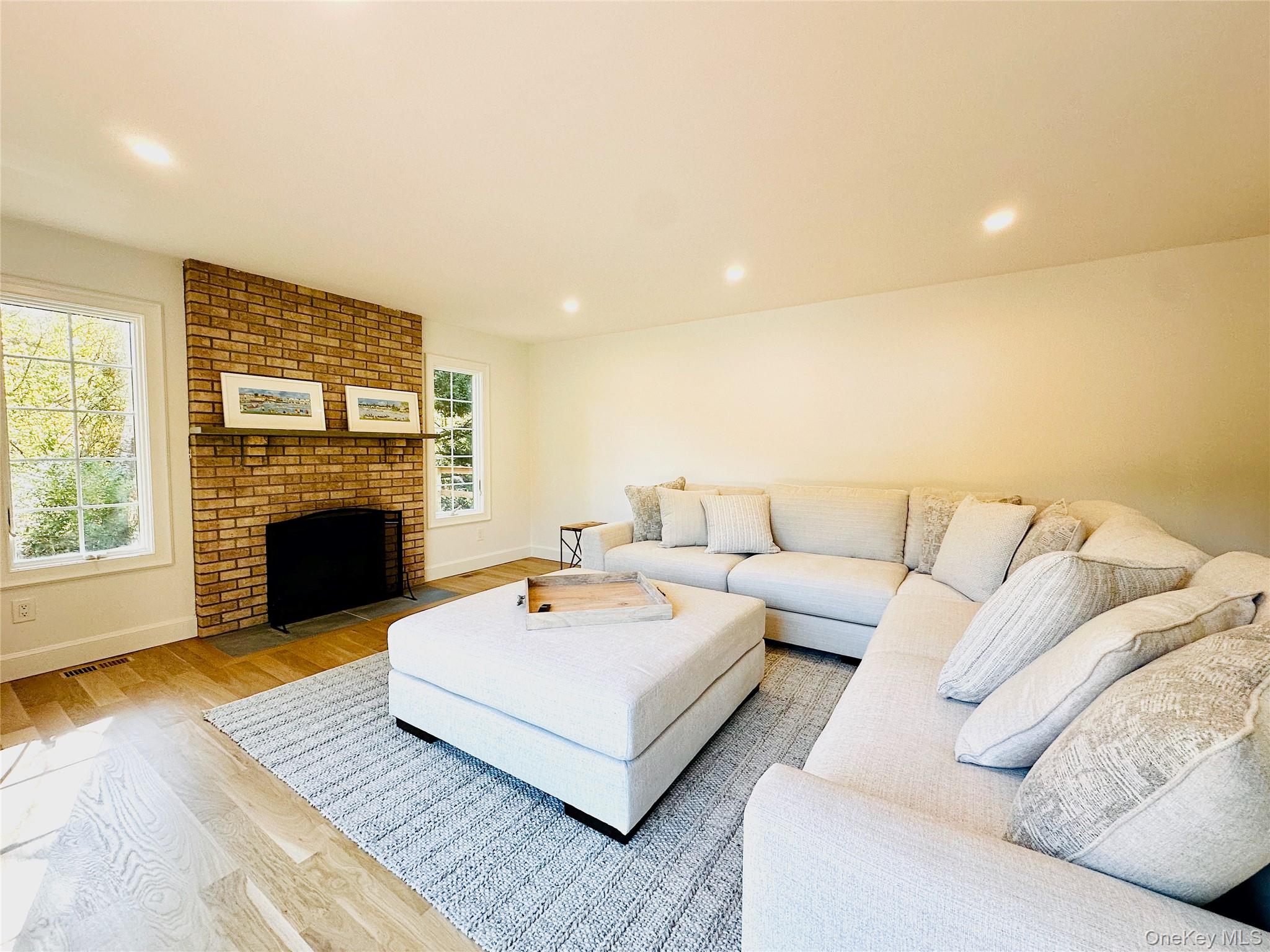 #7 photo, 10 Ginny Lane, Hampton Bays , NY 11946