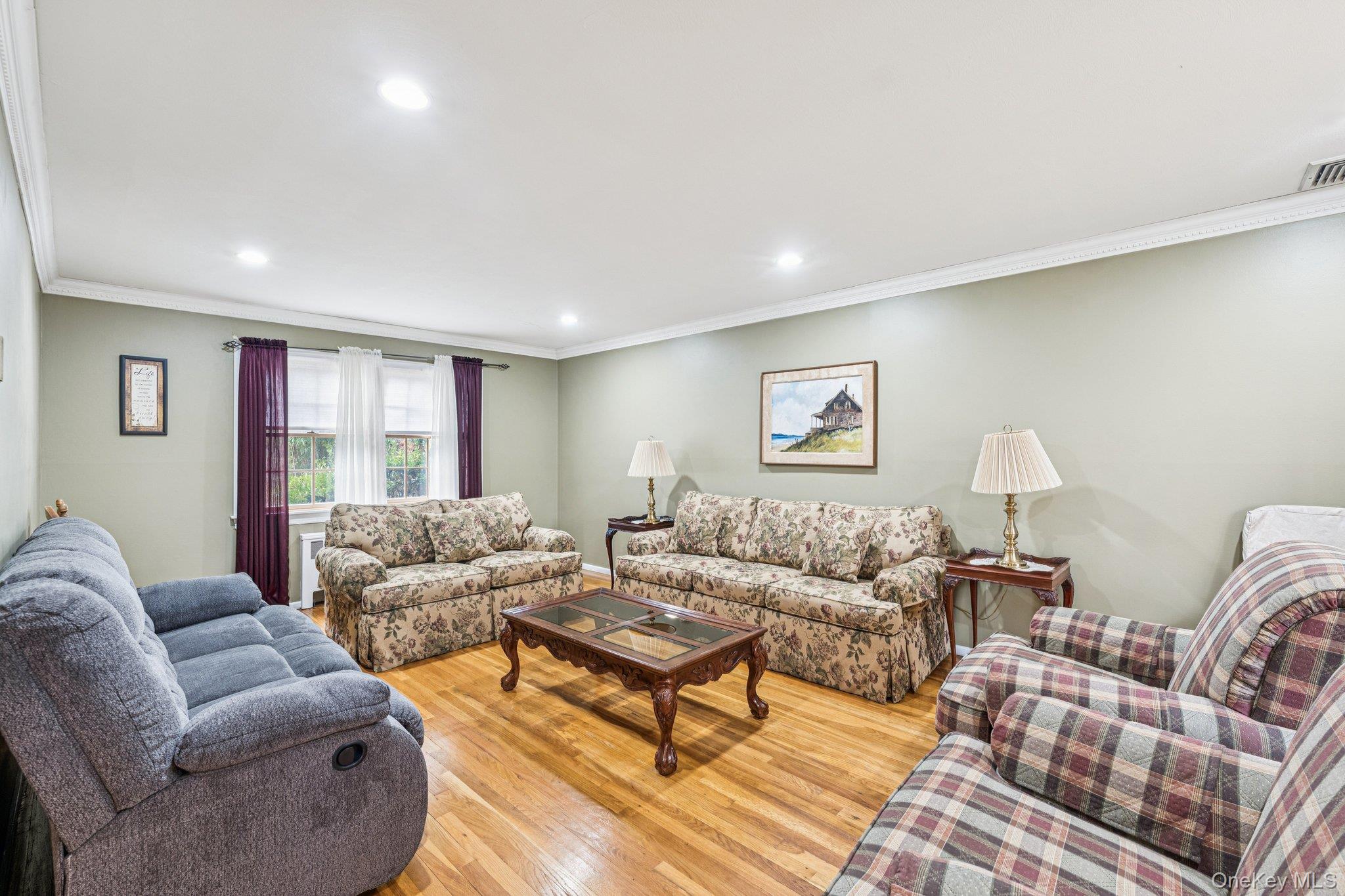 #10 photo, 9 Princeton Drive, Plainview , NY 11803