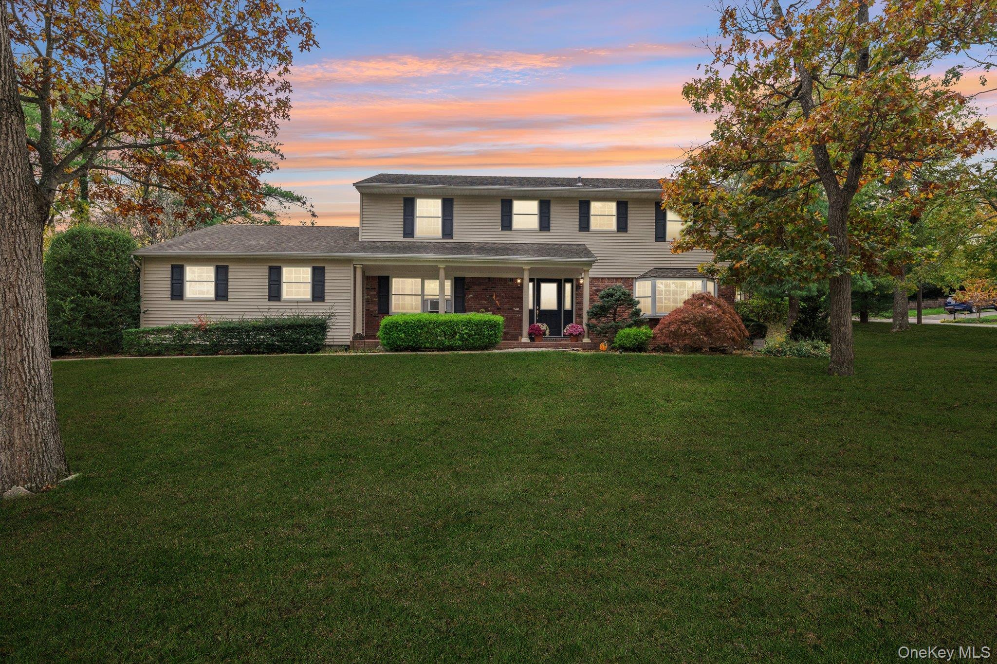 #2 photo, 9 Princeton Drive, Plainview , NY 11803