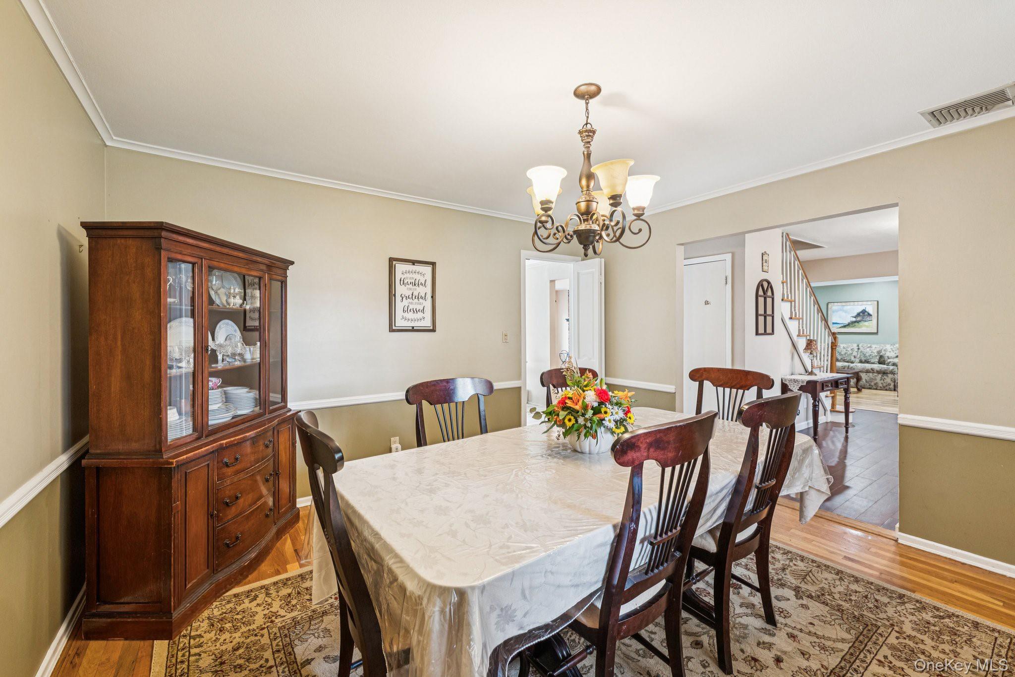 #5 photo, 9 Princeton Drive, Plainview , NY 11803