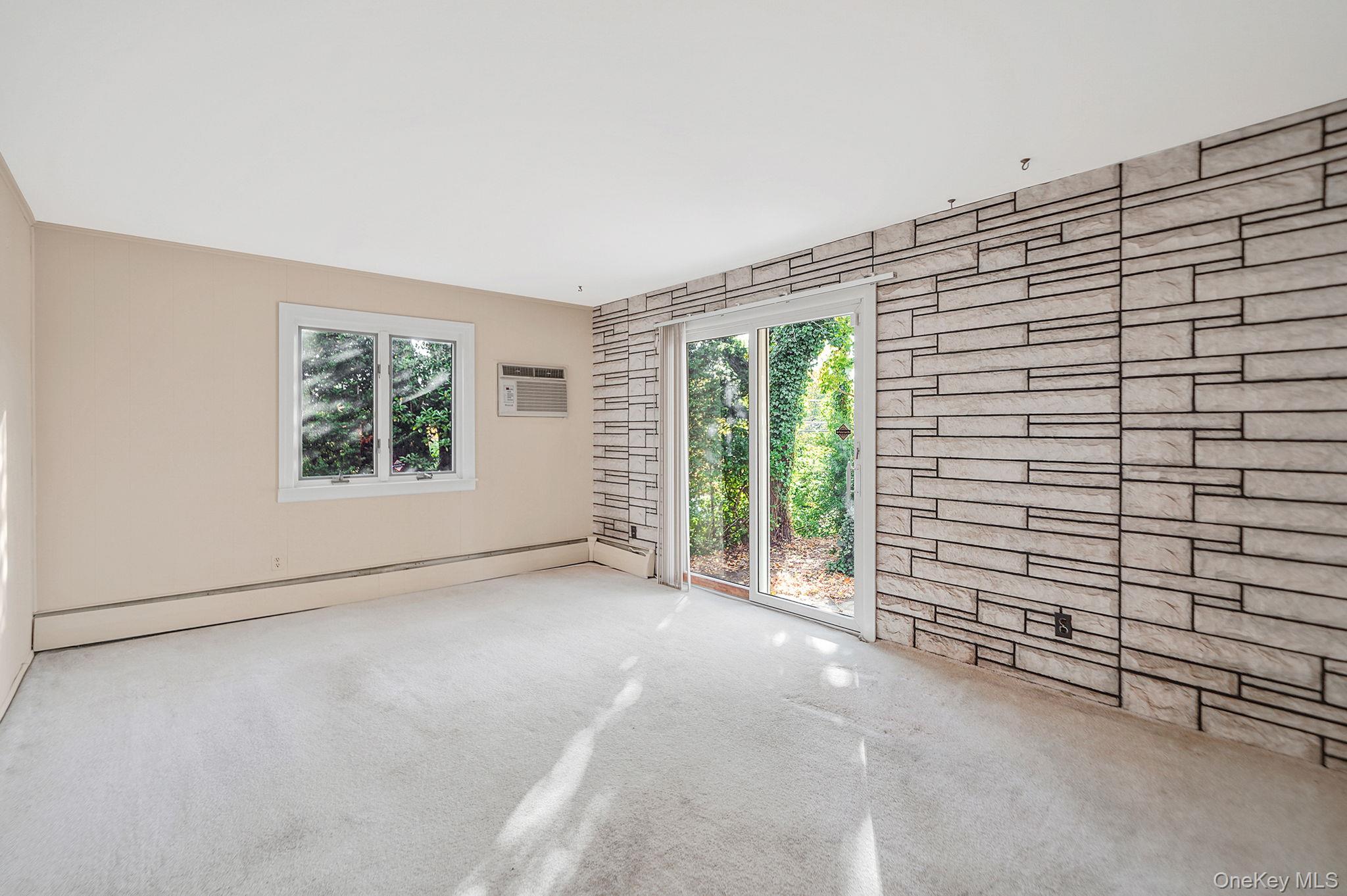 #14 photo, 28 Glacier Drive, Smithtown , NY 11787