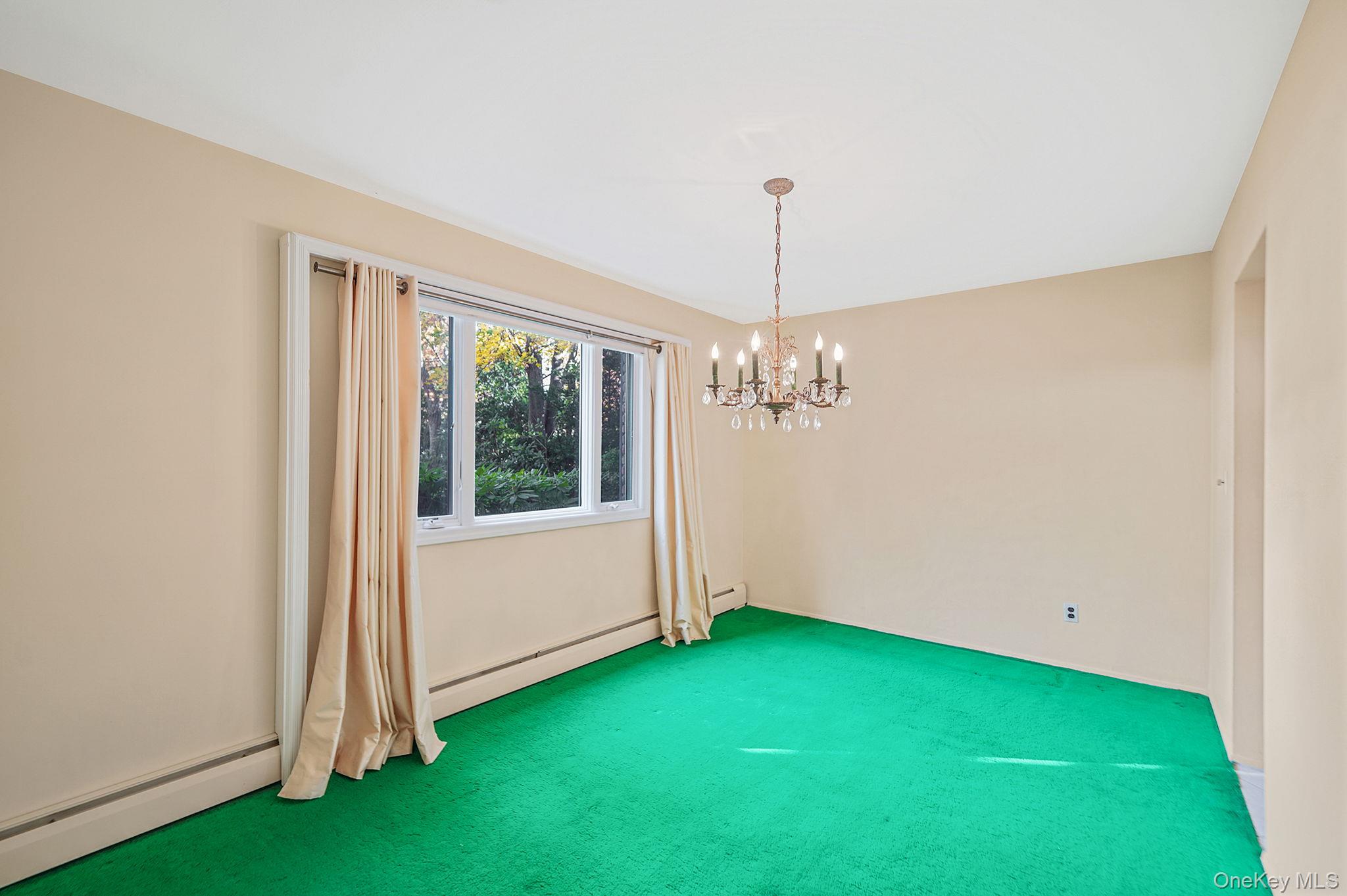 #16 photo, 28 Glacier Drive, Smithtown , NY 11787