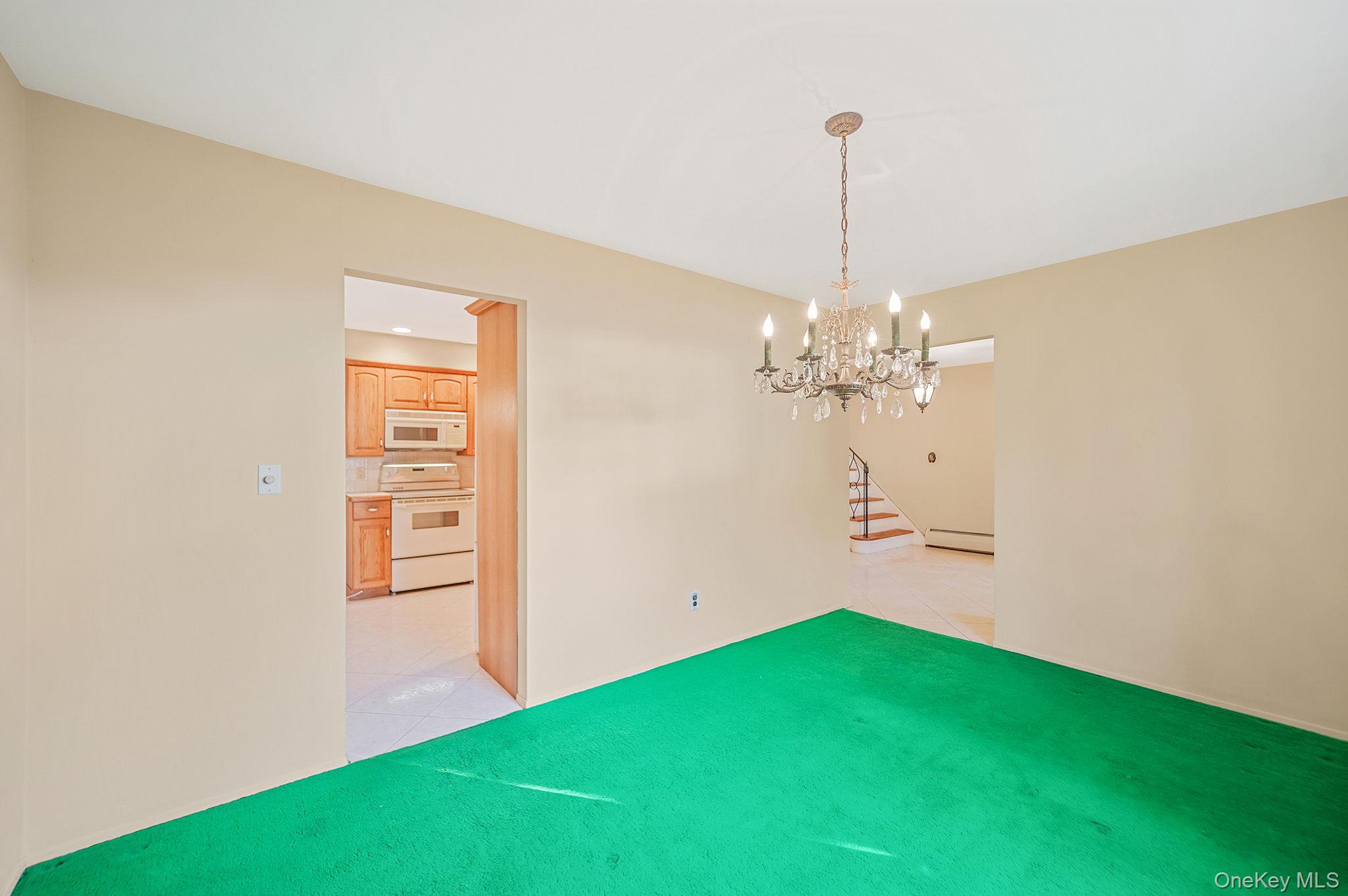 #17 photo, 28 Glacier Drive, Smithtown , NY 11787