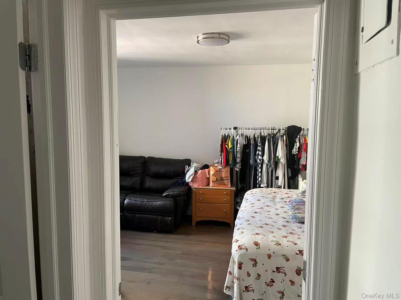 #4 photo, 137-40 45th Avenue, Flushing , NY 11355