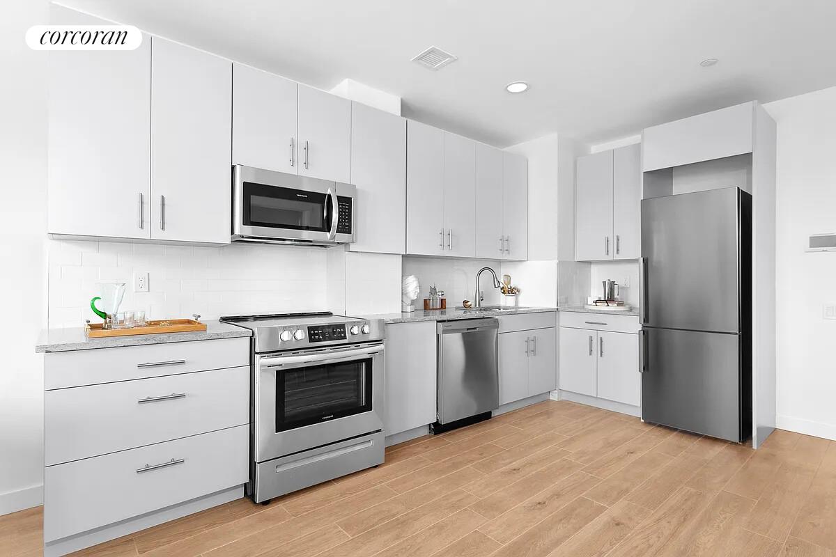 #4 photo, Brooklyn, Stuyvesant Heights , NY 11206