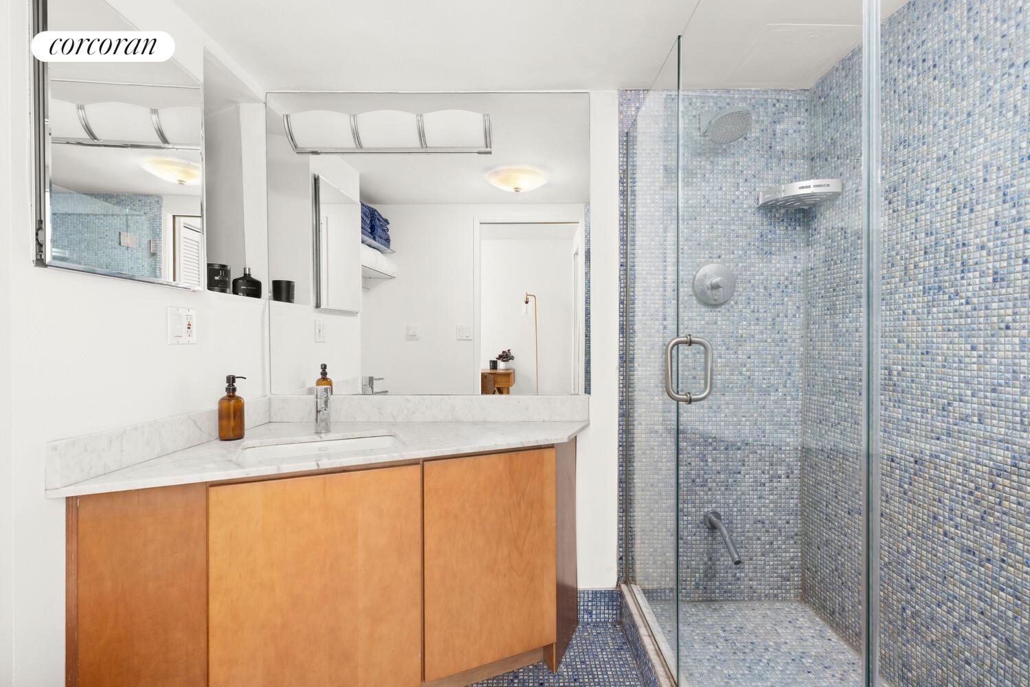 #8 photo, 429 W 24TH Street, Chelsea , NY 10011