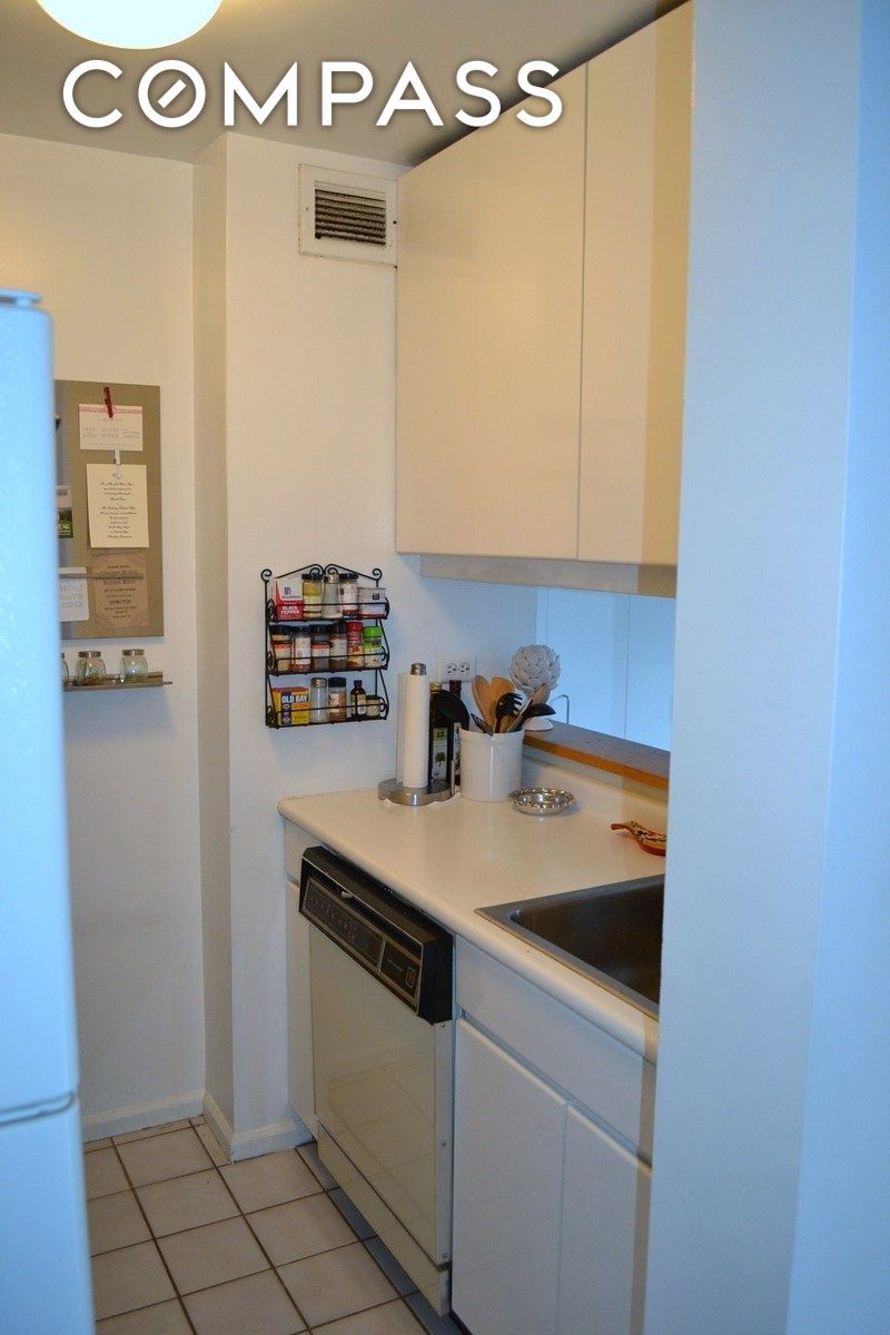 #7 photo, New York City, TriBeCa , NY 10007