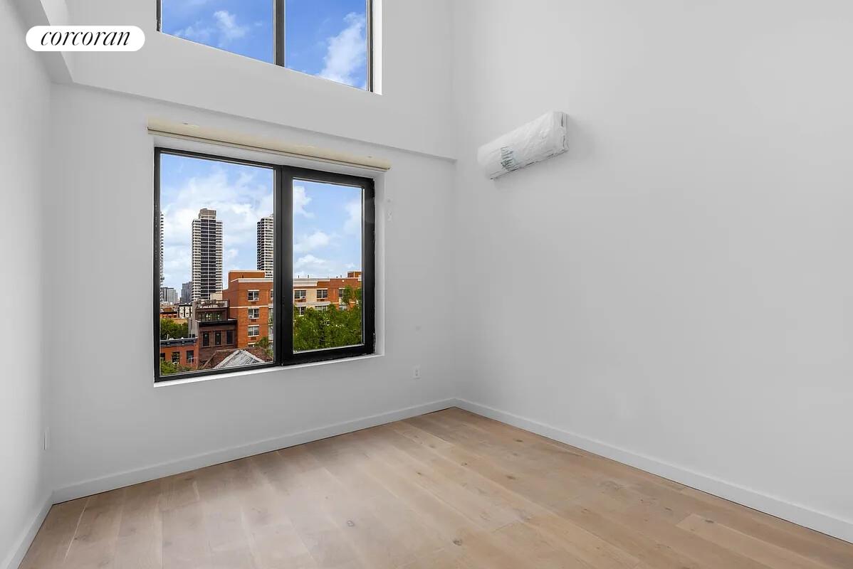 #4 photo, New York City, East Harlem , NY 10035