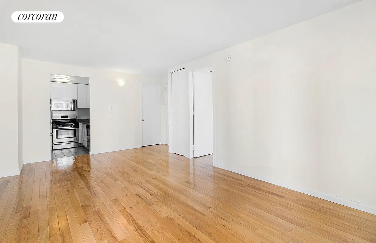 #4 photo, New York City, Turtle Bay , NY 10017