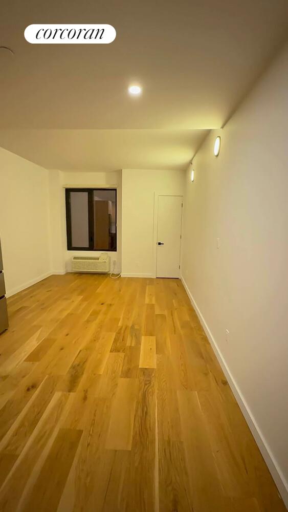 #7 photo, Briarwood, Briarwood , NY 11435