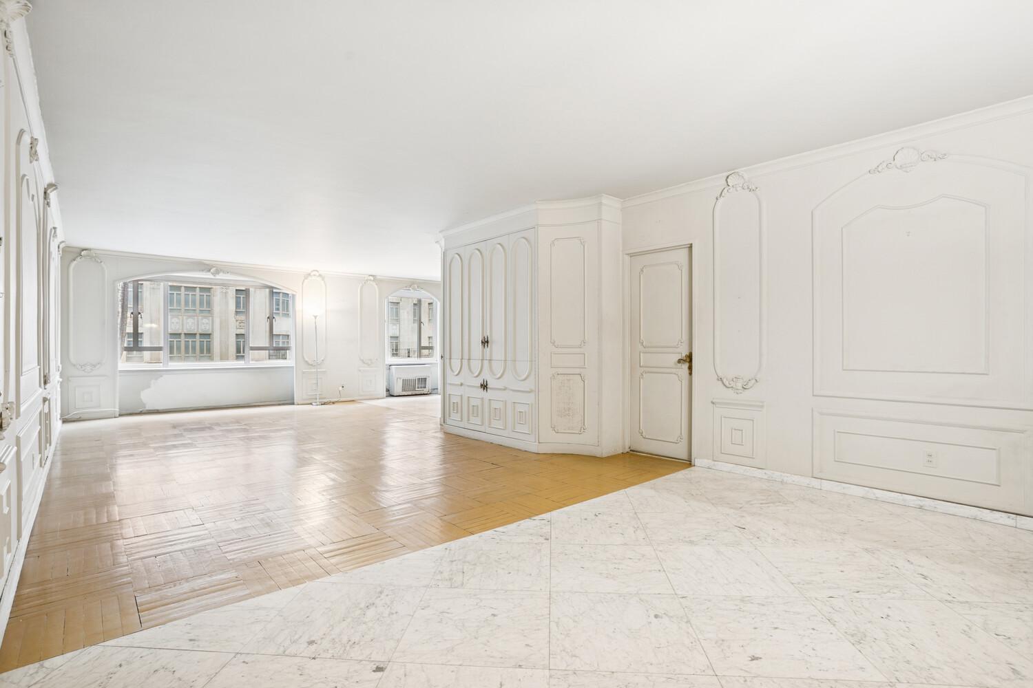 #1 photo, 30 E 62ND Street, Lenox Hill , NY 10065