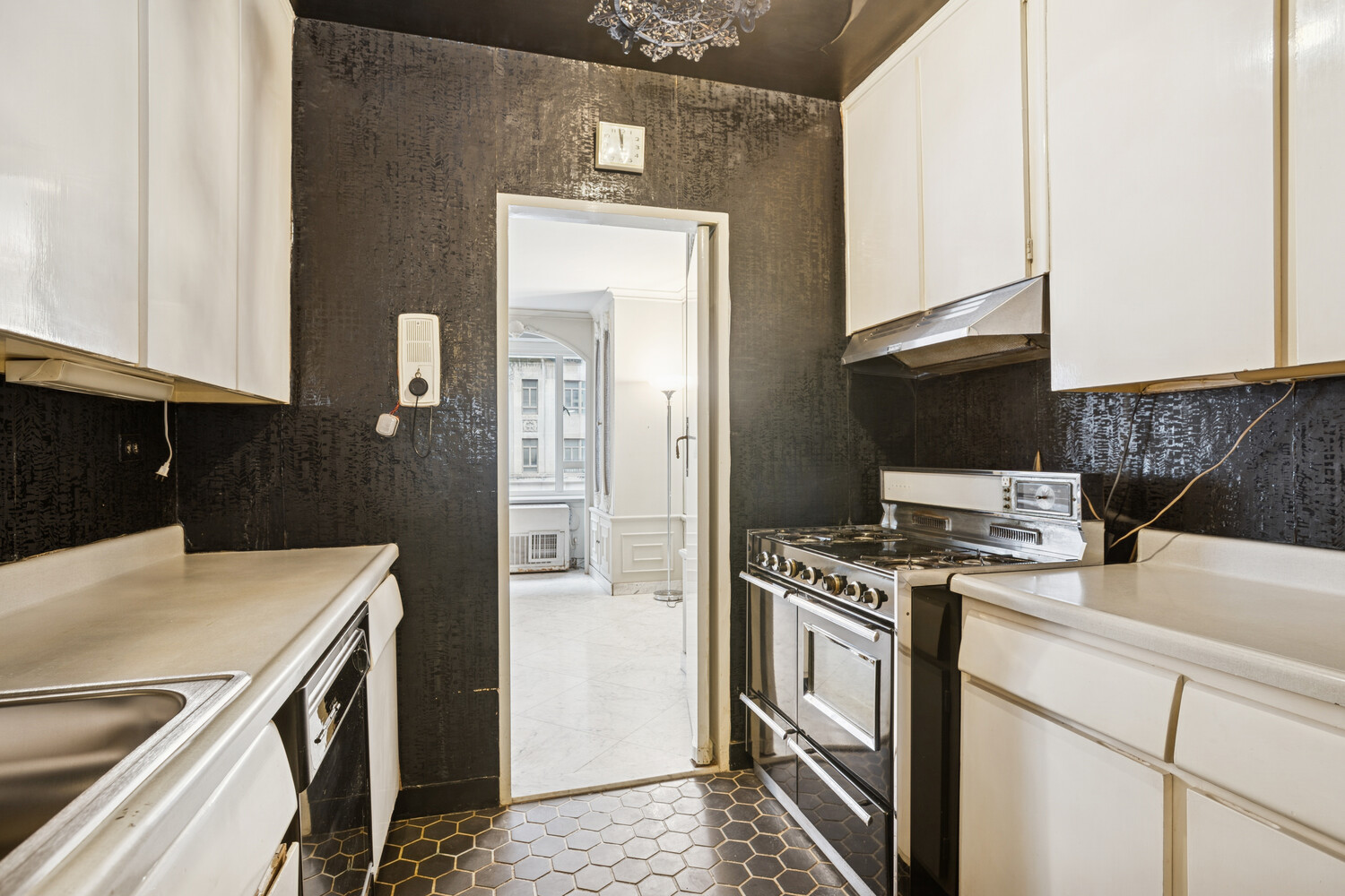 #5 photo, 30 E 62ND Street, Lenox Hill , NY 10065