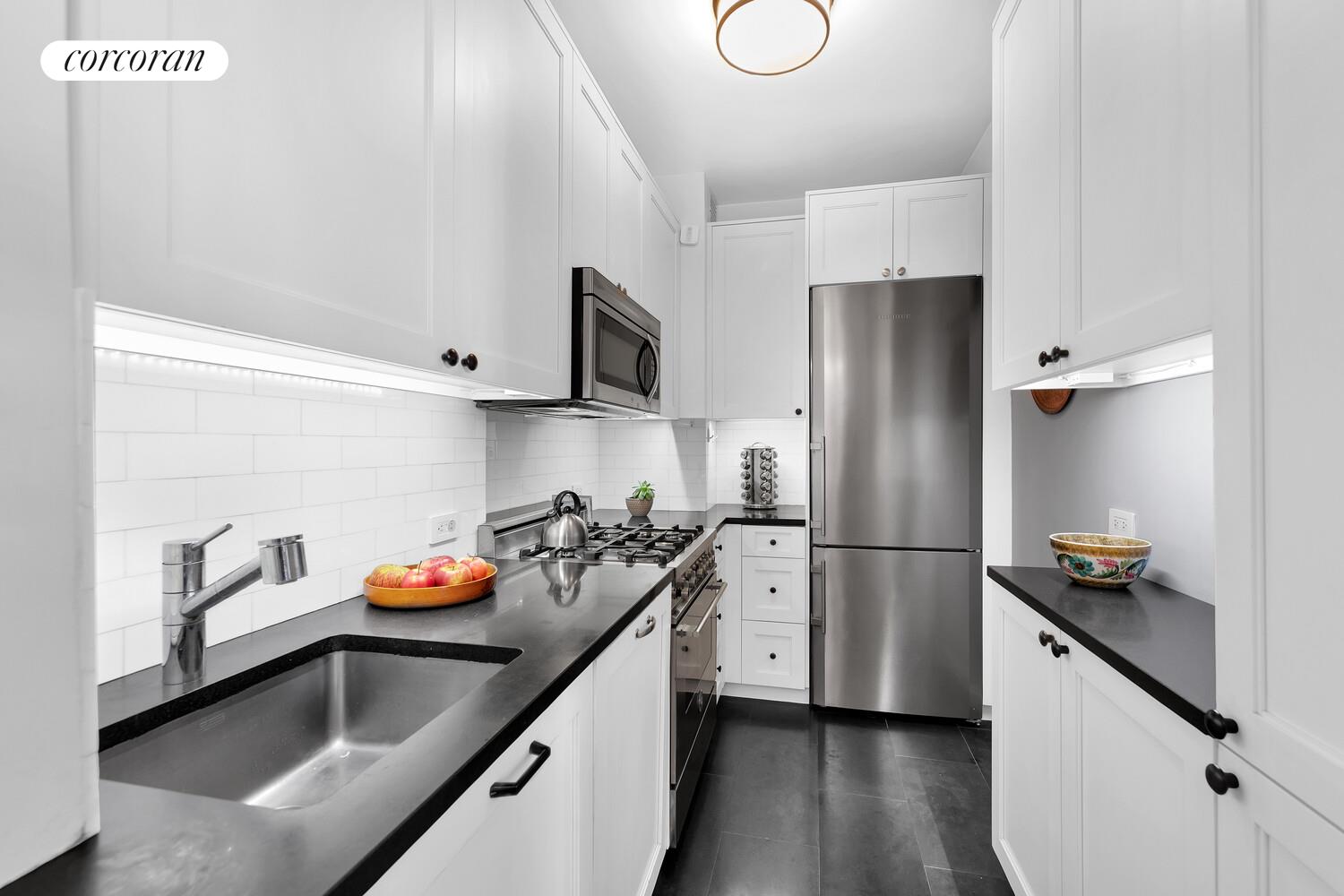 #4 photo, 1150 PARK Avenue, Carnegie Hill , NY 10128