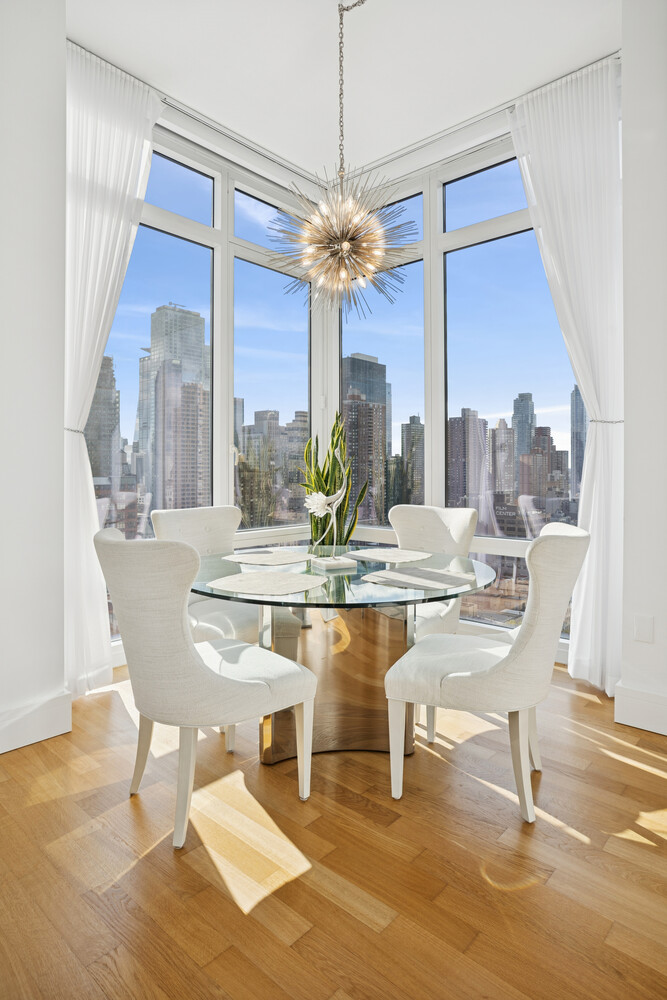 #4 photo, 247 W 46TH Street, Midtown , NY 10036