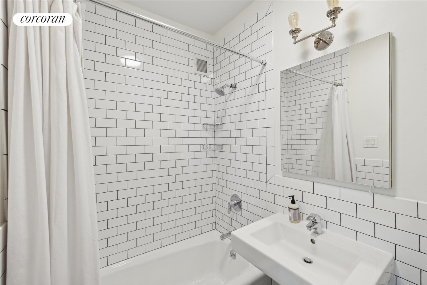 #10 photo, New York City, Fulton/Seaport , NY 10038