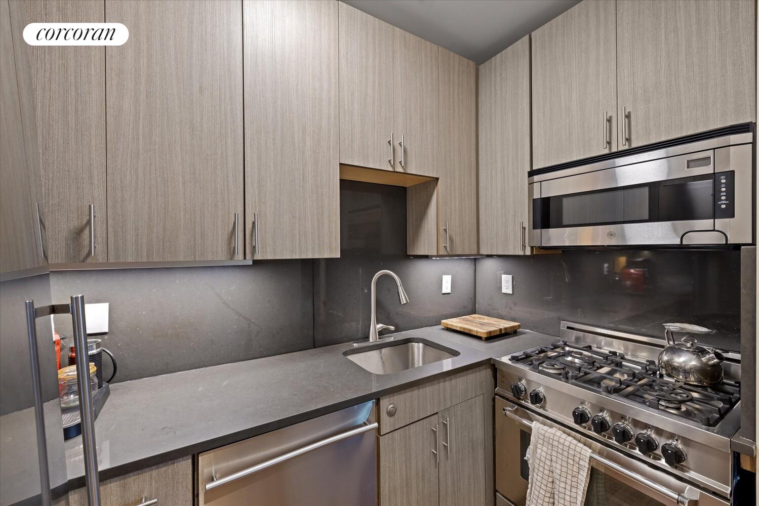 #5 photo, New York City, Fulton/Seaport , NY 10038