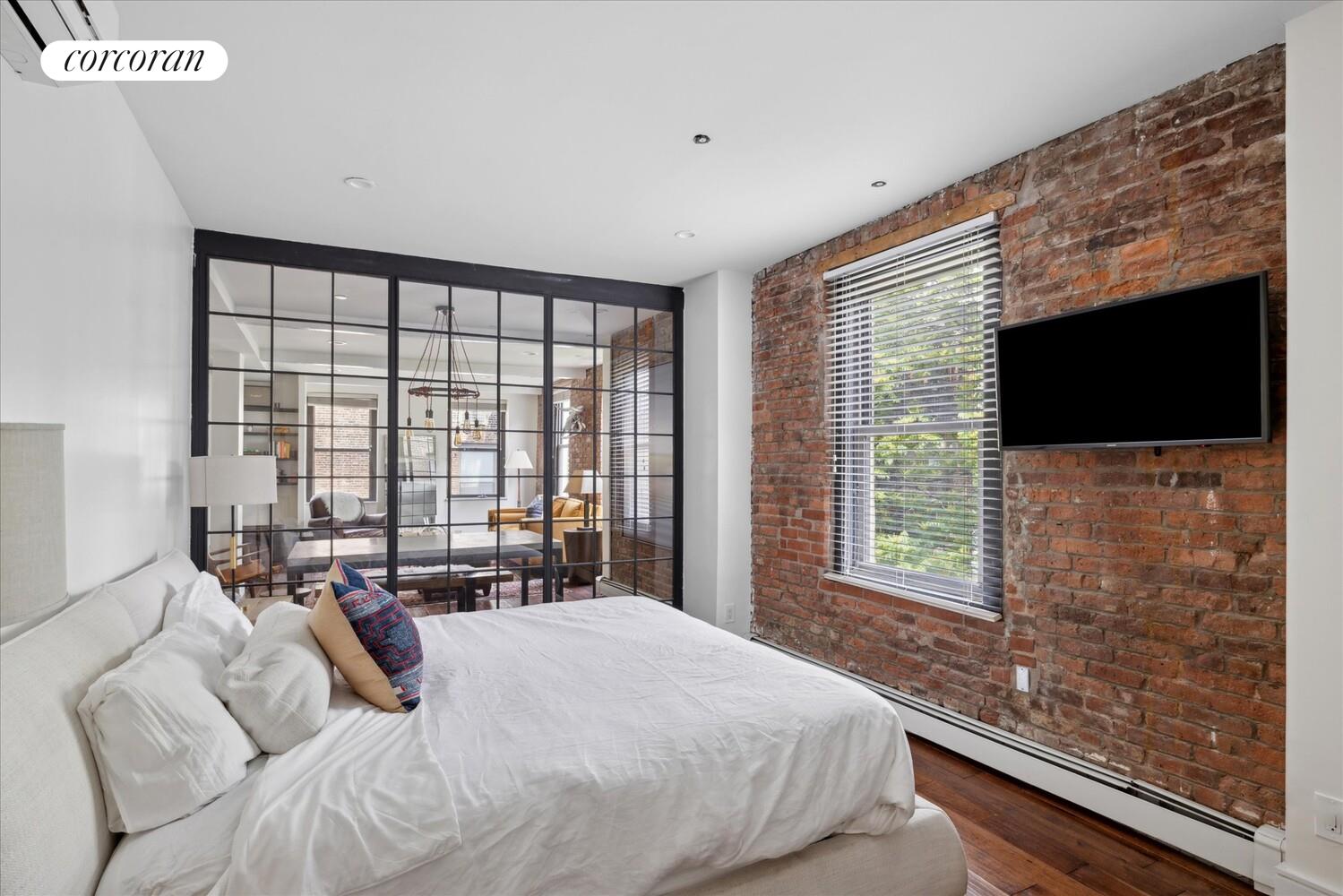 #7 photo, New York City, Fulton/Seaport , NY 10038