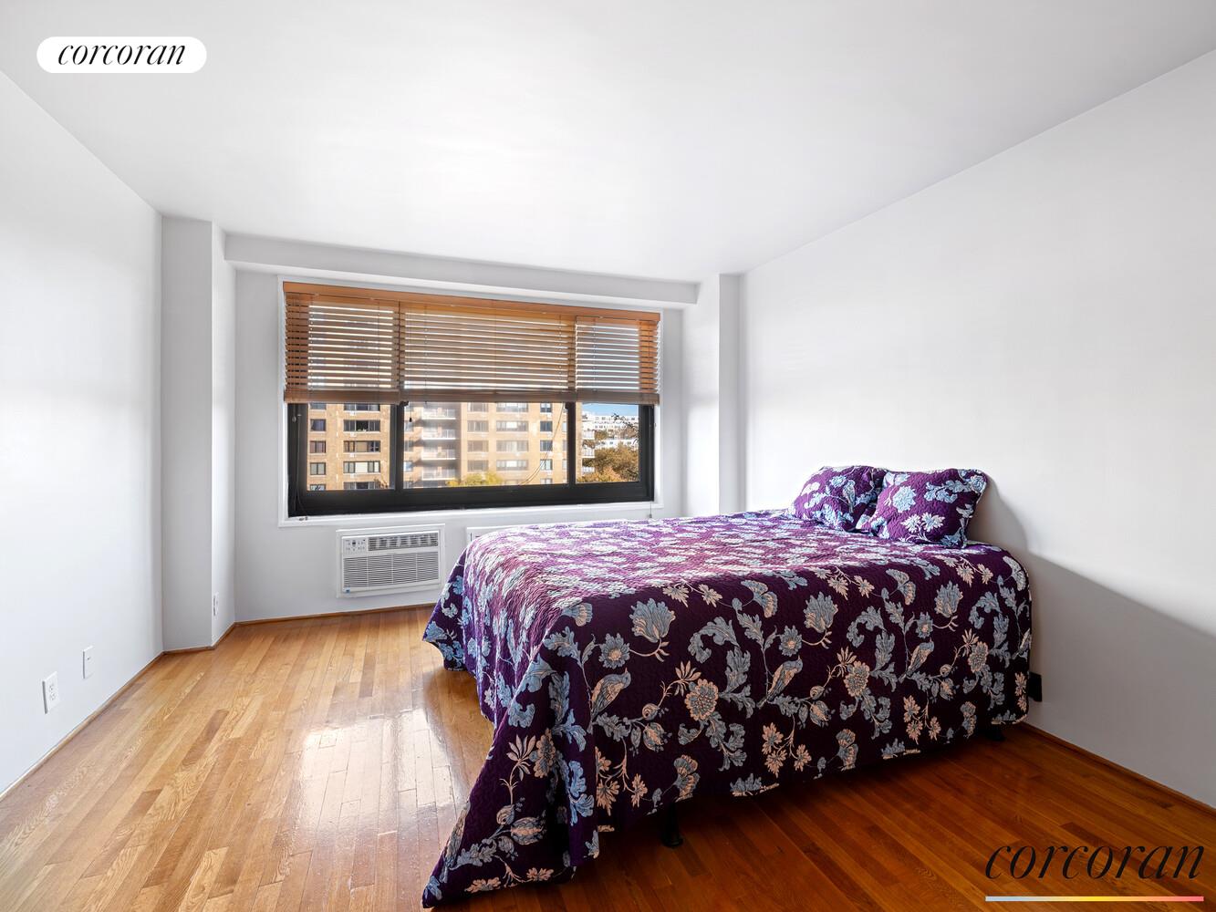 #4 photo, 185 HALL Street, Clinton Hill , NY 11205