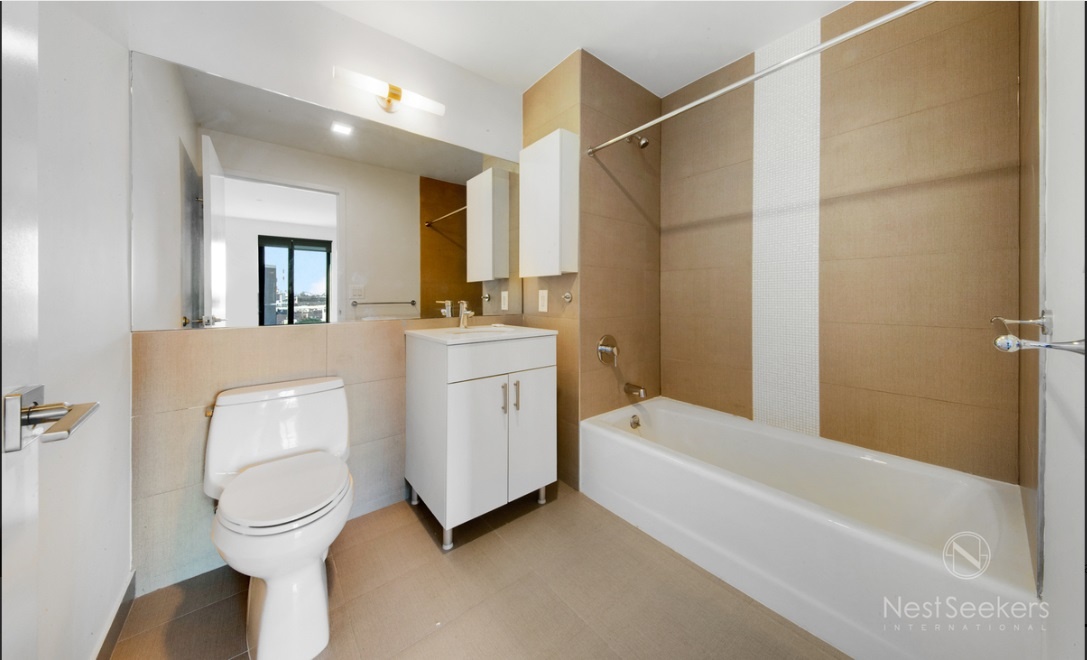 #8 photo, Long Island City, Long Island City , NY 11101