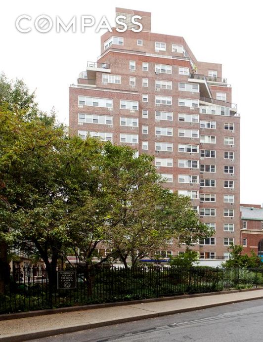 #9 photo, 3 Sheridan Square, West Village , NY 10014