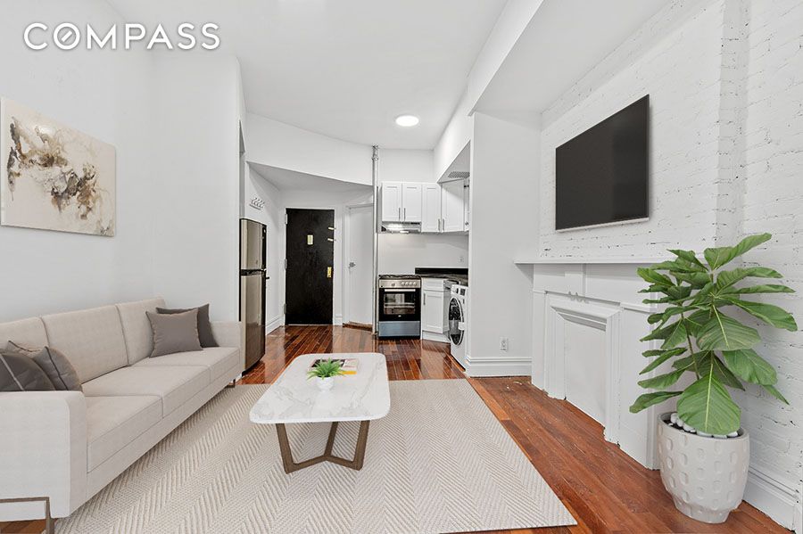 #2 photo, New York City, East Village , NY 10009