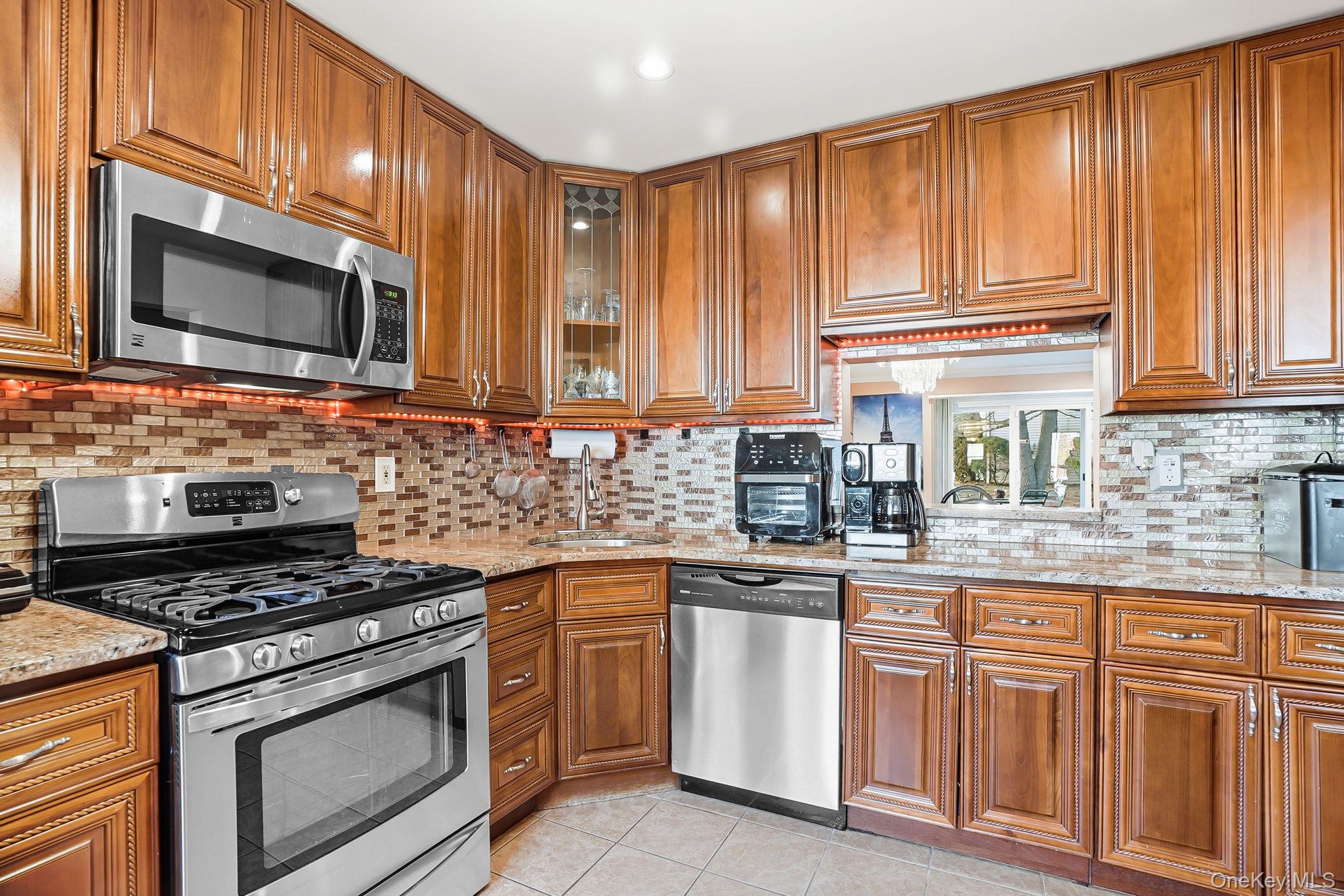 #7 photo, 16 Winchester Avenue, Peekskill , NY 10566