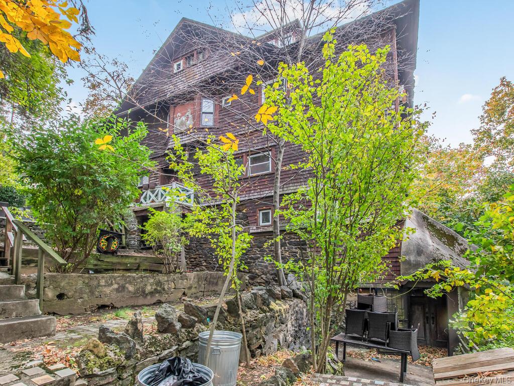 #2 photo, 83 Alta Avenue, Yonkers , NY 10705