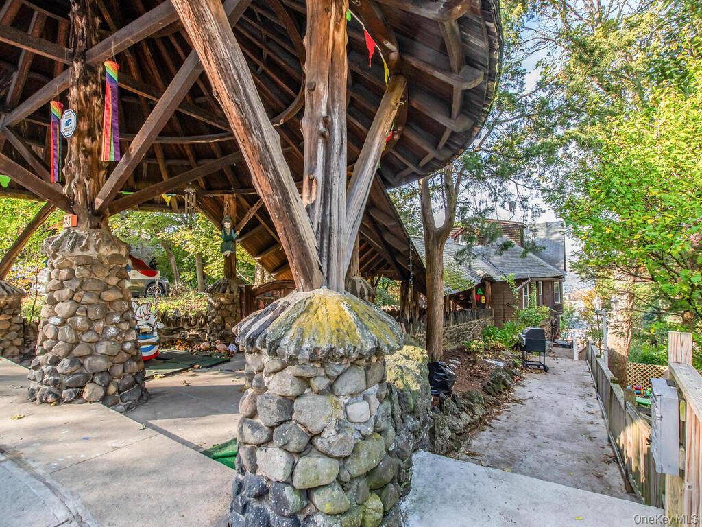 #4 photo, 83 Alta Avenue, Yonkers , NY 10705