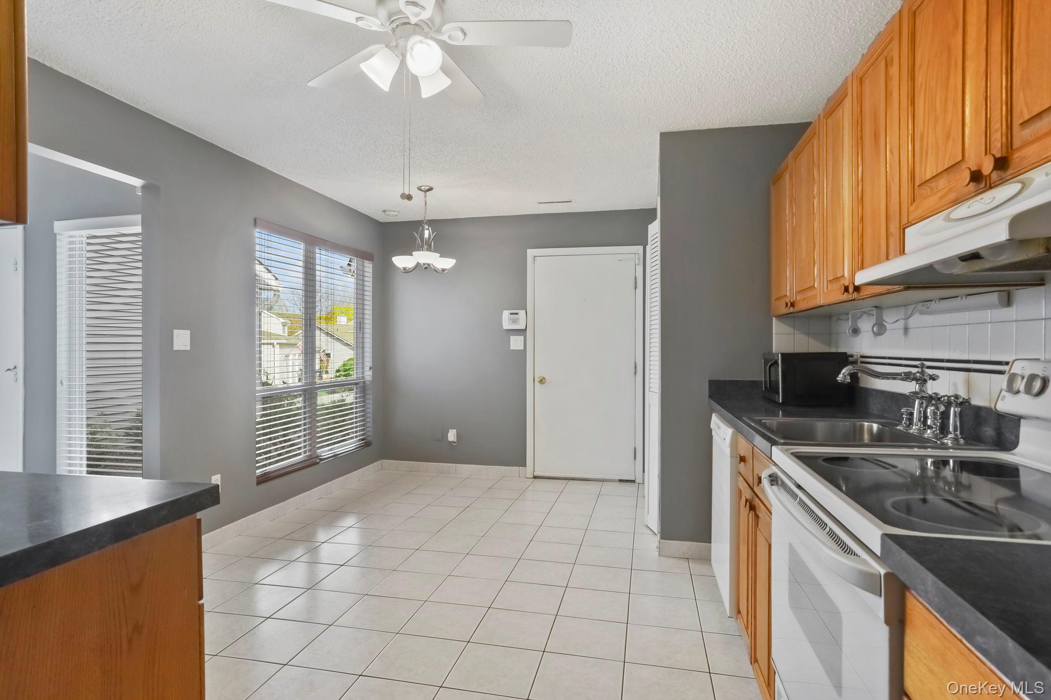 #17 photo, 401 Woodsbrook Drive, Mahopac , NY 10541