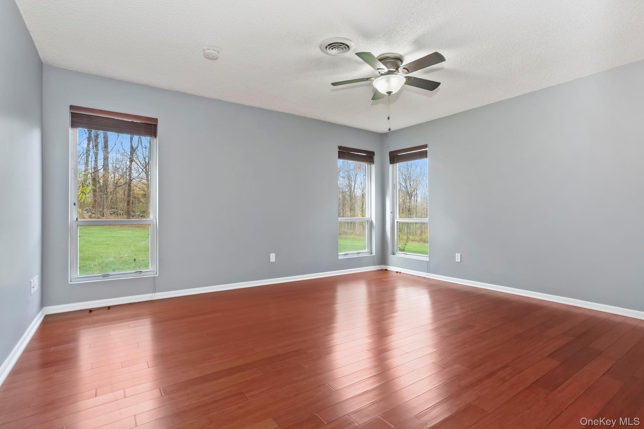 #20 photo, 401 Woodsbrook Drive, Mahopac , NY 10541