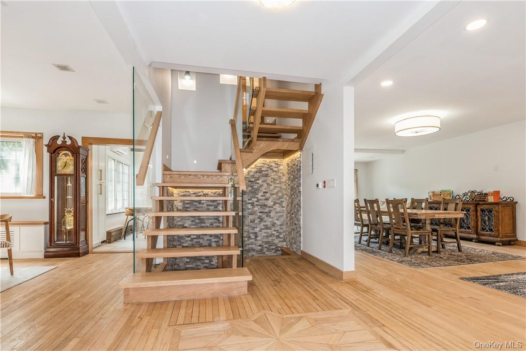 #3 photo, 530 Orangeburg Road, Pearl River , NY 10965