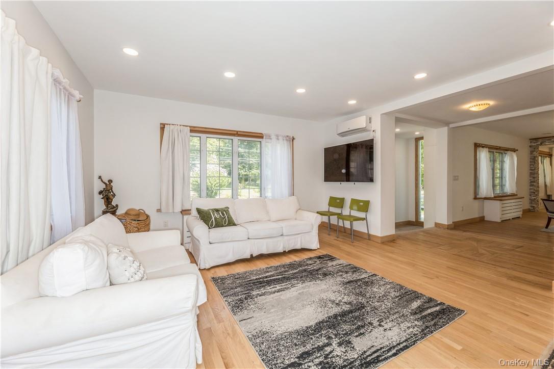 #9 photo, 530 Orangeburg Road, Pearl River , NY 10965