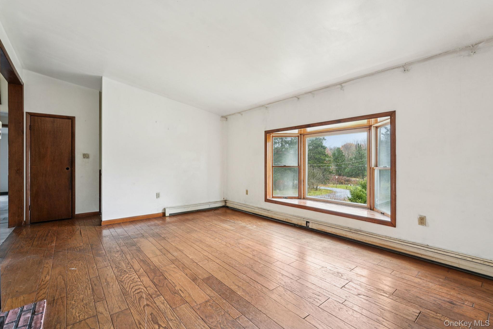 #8 photo, 505 County Route 12, New Hampton , NY 10958