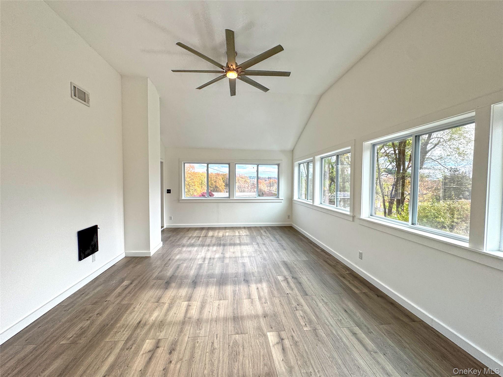 #11 photo, 125 Main Street, Lake Katrine , NY 12449