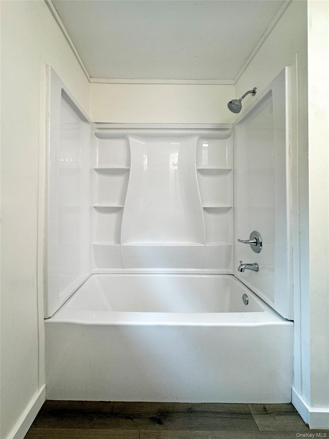 #16 photo, 125 Main Street, Lake Katrine , NY 12449