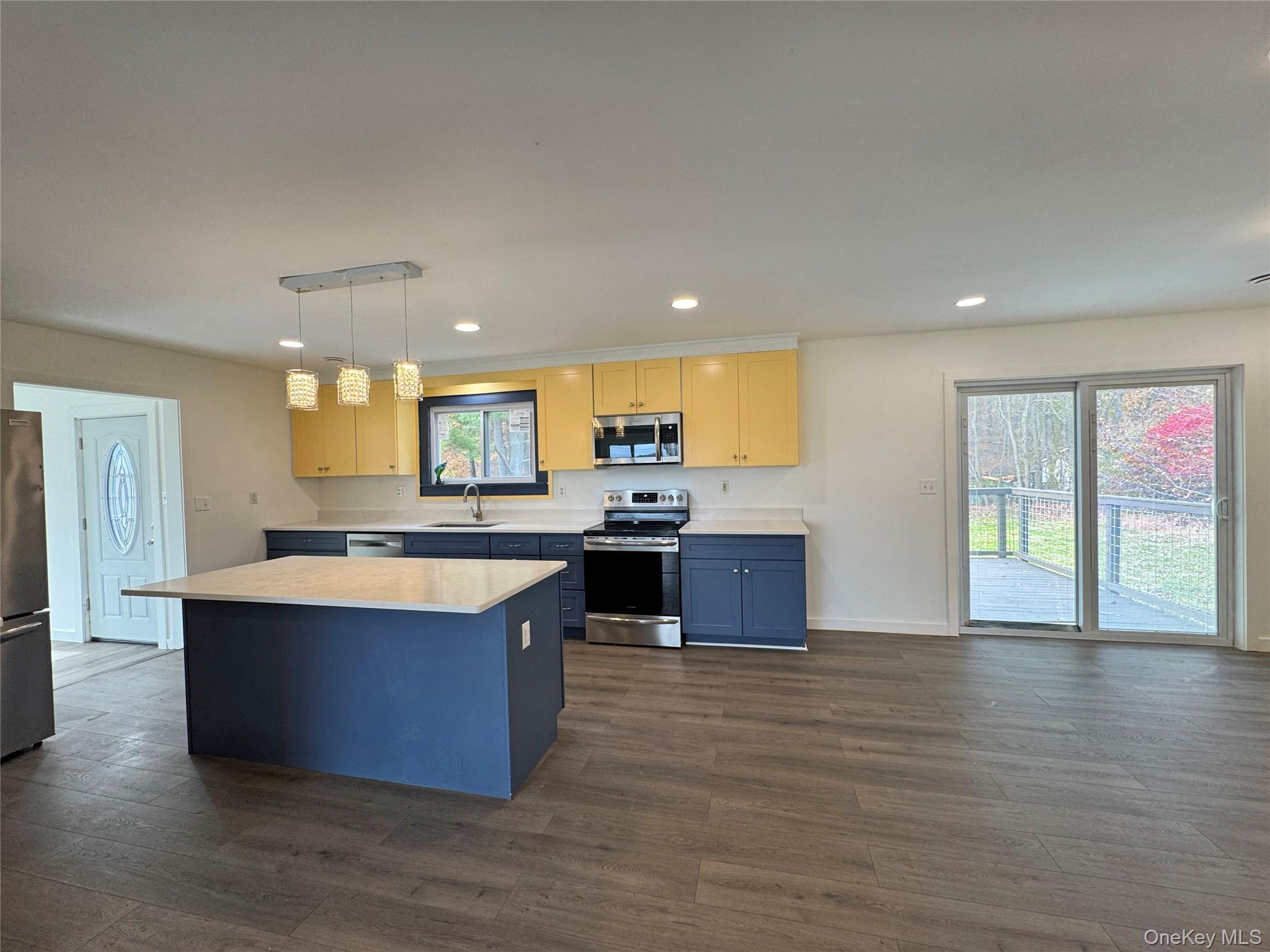 #5 photo, 125 Main Street, Lake Katrine , NY 12449