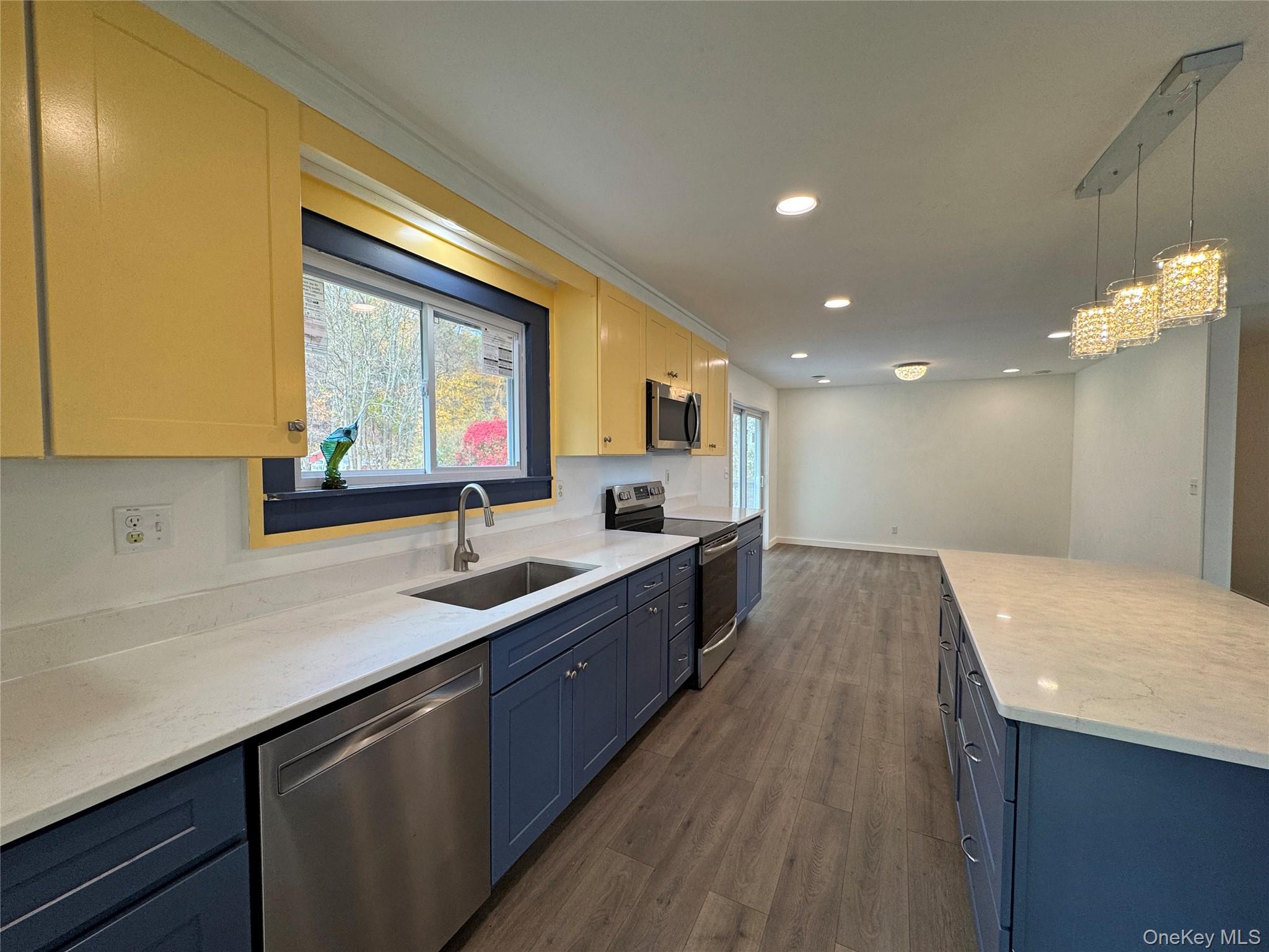 #7 photo, 125 Main Street, Lake Katrine , NY 12449