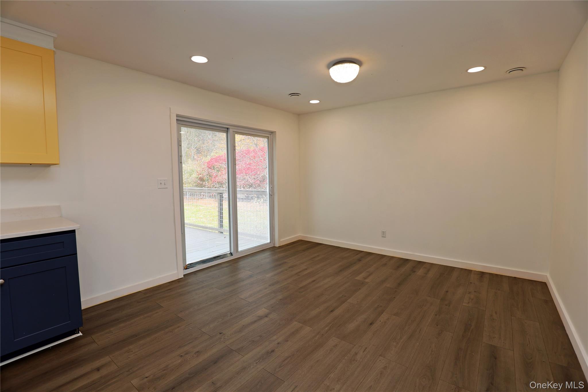 #9 photo, 125 Main Street, Lake Katrine , NY 12449