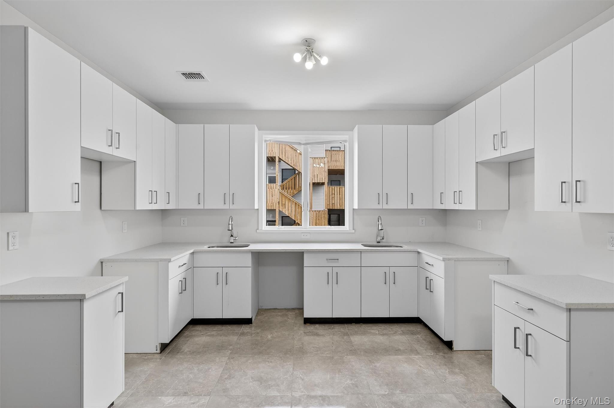 #10 photo, 7 Maglenitz Street, Palm Tree , NY 10950